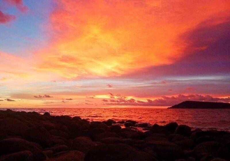 بنسيون The Azure M Pai Bay