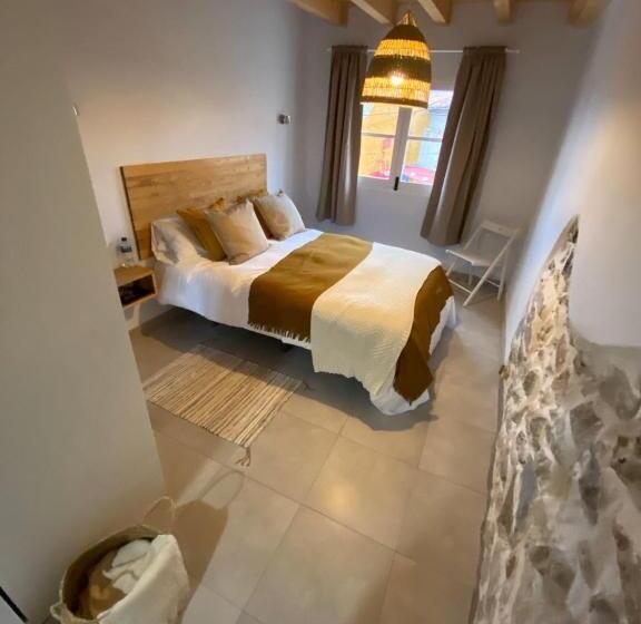 膳宿费 The Little Caravia