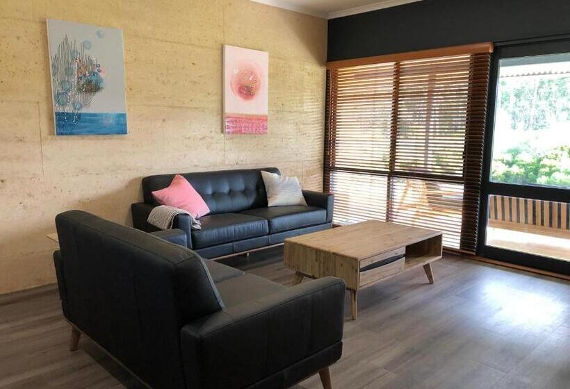 אתר נופש Tanah Marah