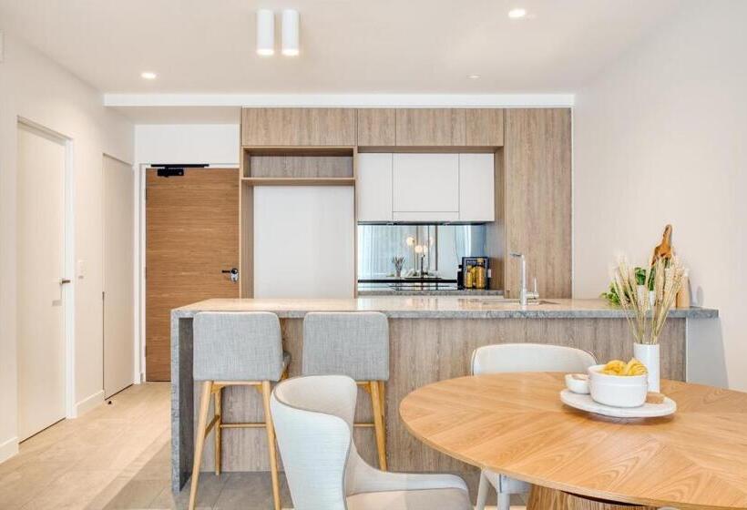 منتجع Vue Broadbeach   Official