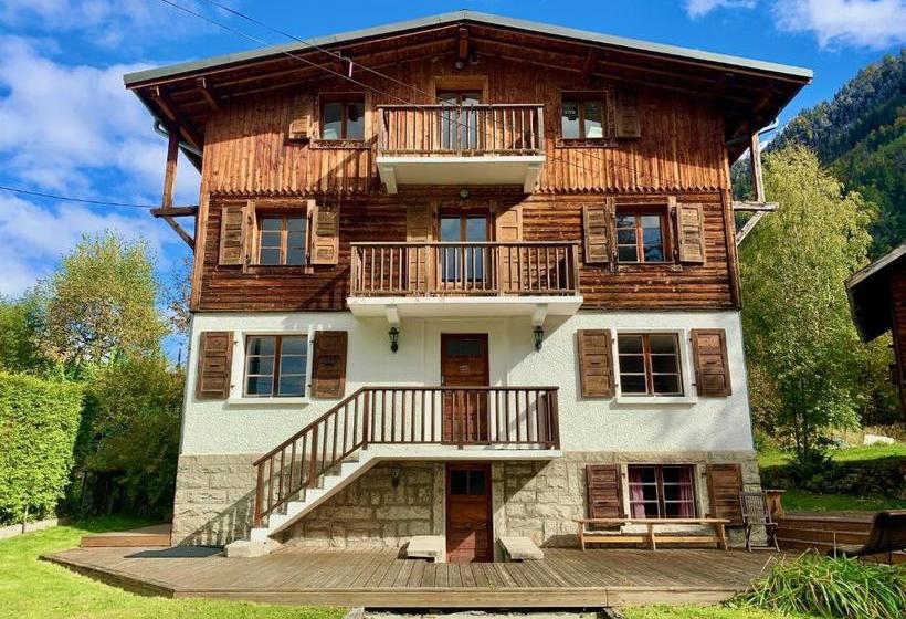 The Castle, 10 Bedroom Chalet, Chamonix Centre