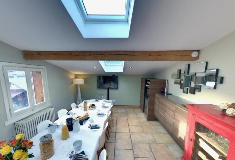 The Castle, 10 Bedroom Chalet, Chamonix Centre