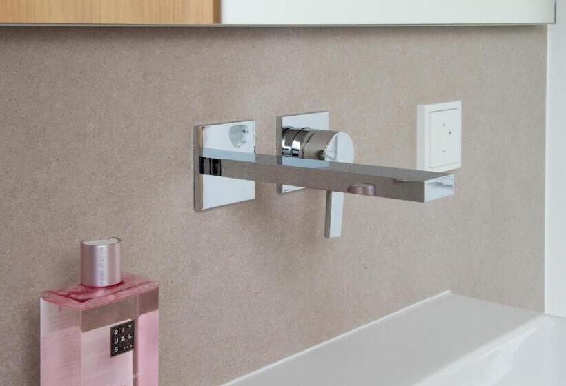 Toploft Serviced Apartments