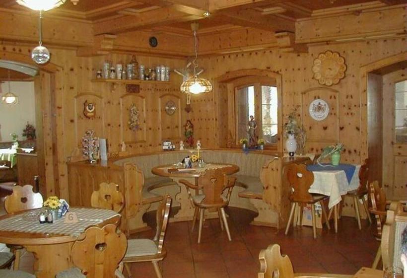 Общежитие Gasthof Metzgerei Pension Schierlitz