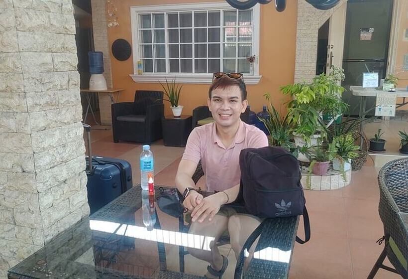 هاستل Little Norway Guesthouse   Mactan Cebu International Airport