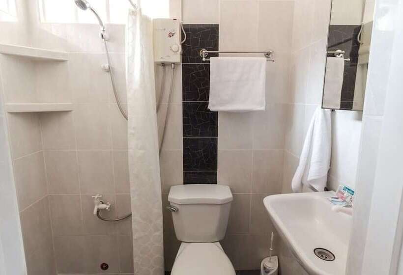 هاستل Little Norway Guesthouse   Mactan Cebu International Airport