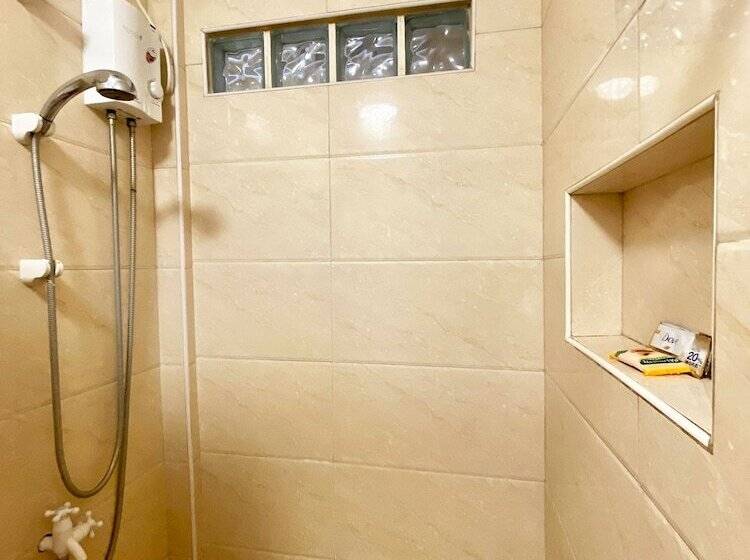 هاستل Little Norway Guesthouse   Mactan Cebu International Airport