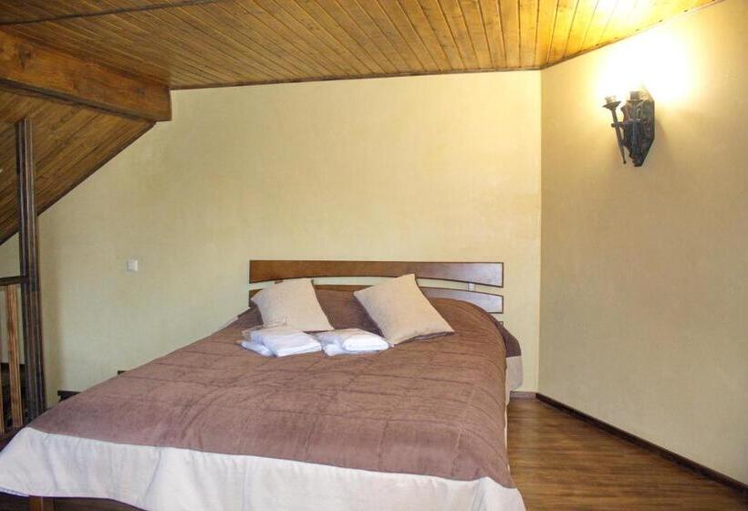 هاستل Smotrytska Vezha