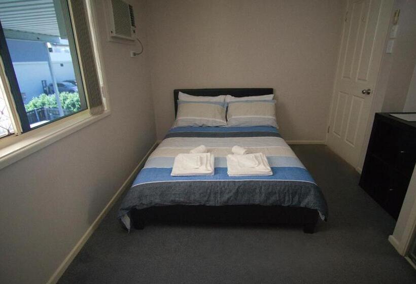 تختخواب و صبحانه Mount Gravatt Guesthouse