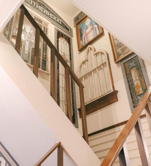 مبيت وإفطار The Wolf Manor