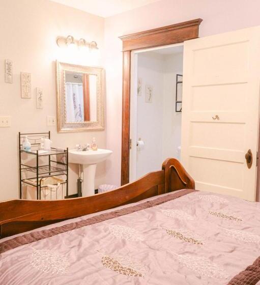 مبيت وإفطار The Wolf Manor