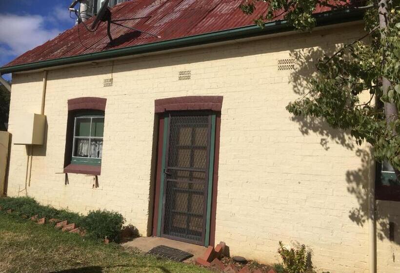 The Centennial Hotel Gulgong