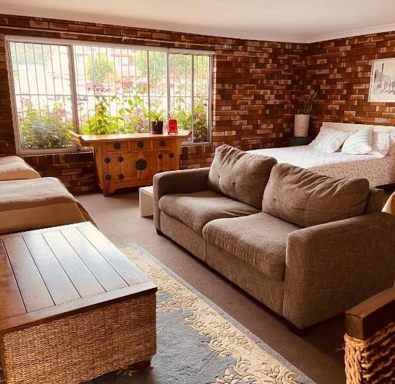 Ettalong Beach Motel