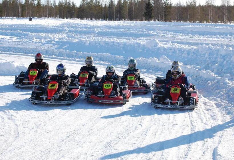 Golden Circle Suites