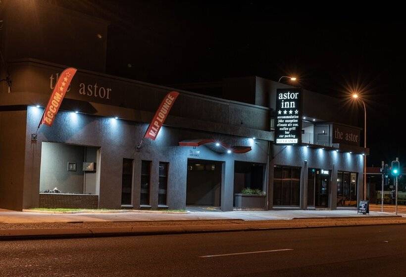 فندق Astor Inn