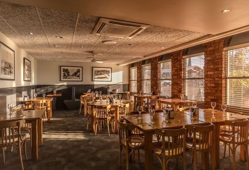 בית מלון כפרי Astor Inn