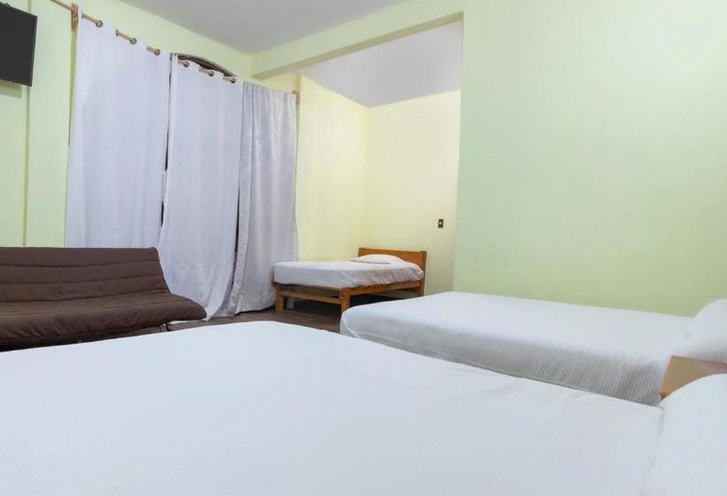 ホテル Los Prismas