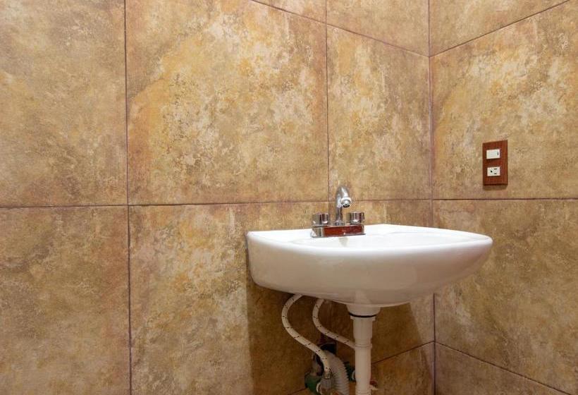 ホテル Los Prismas