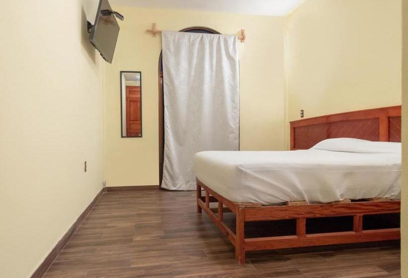 ホテル Los Prismas