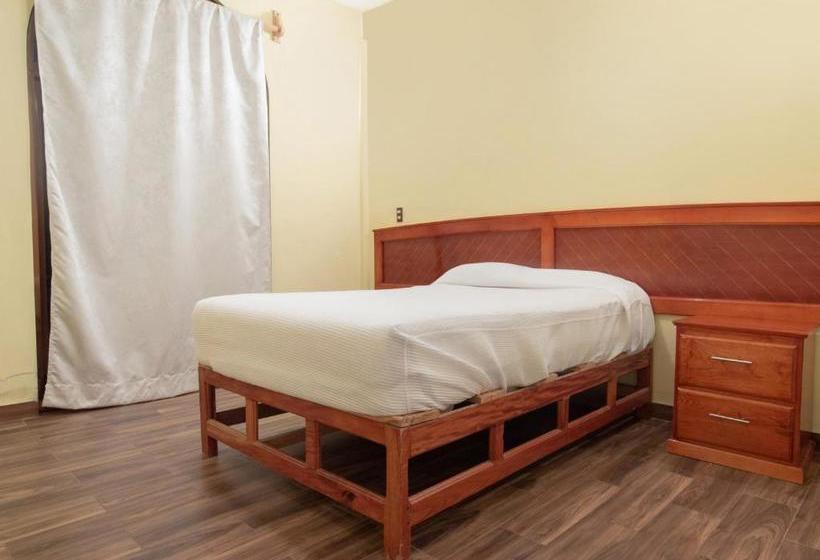 ホテル Los Prismas