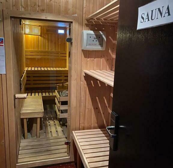 בית מלון כפרי Miraj   Restaurant & Sauna & Biliard