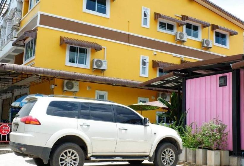 Отель Oyo 1031 Amera Resort