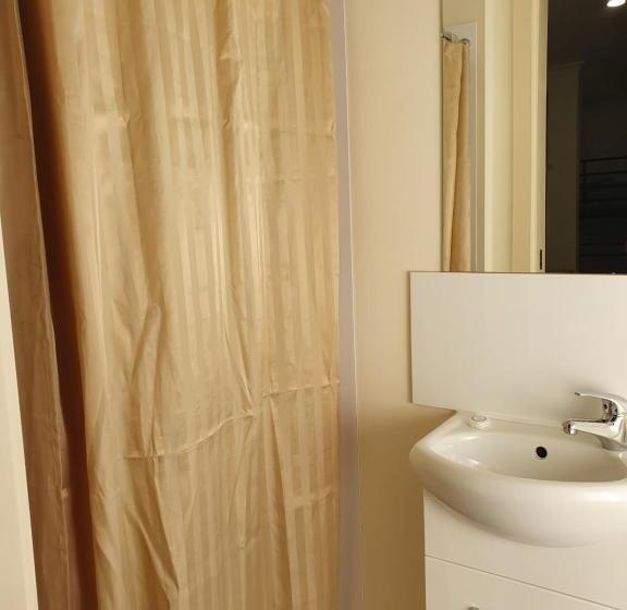 هتل Paringa Caravan Park