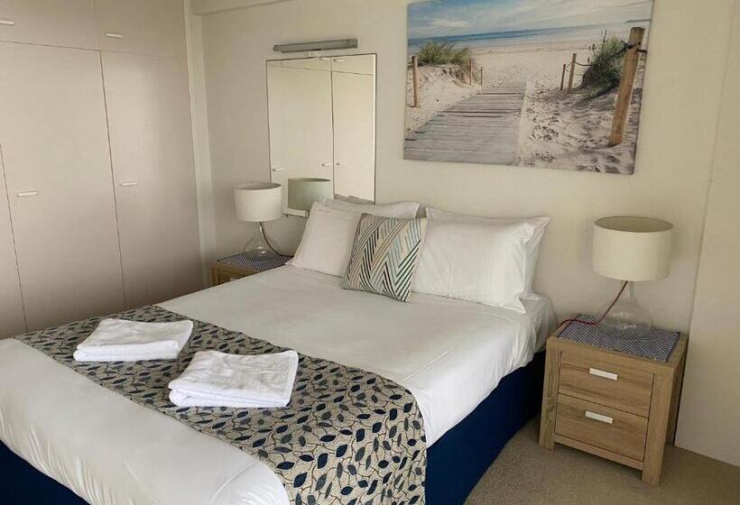 Отель Park Towers Goodwin Towers Holiday Units