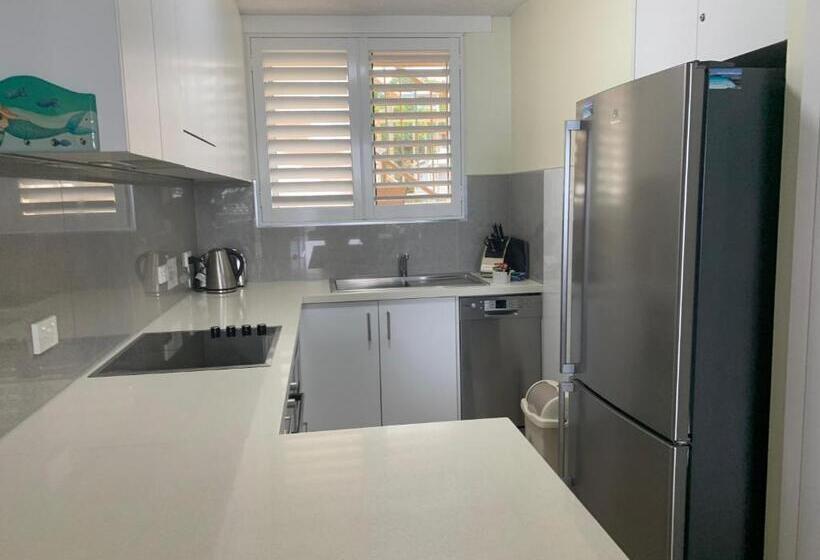 Отель Park Towers Goodwin Towers Holiday Units