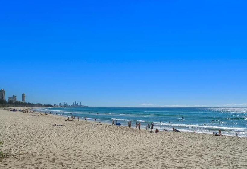 Отель Park Towers Goodwin Towers Holiday Units