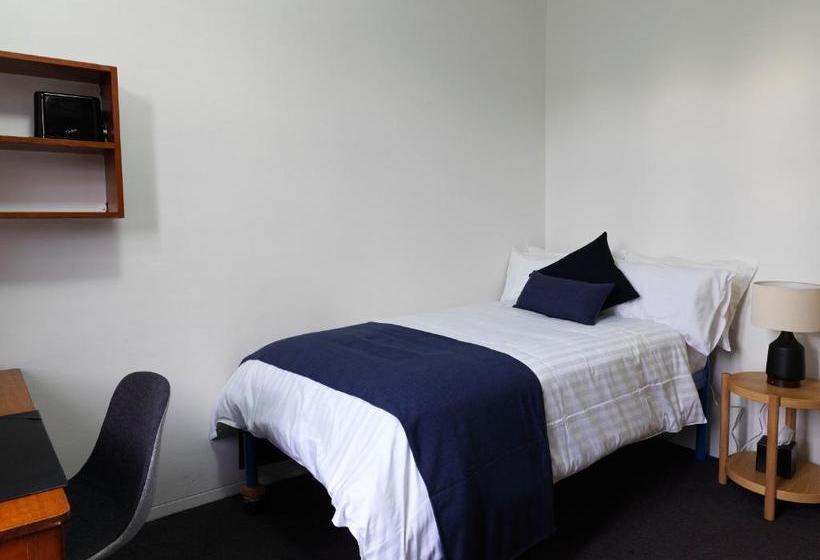 هتل St Paul S Serviced Accommodation