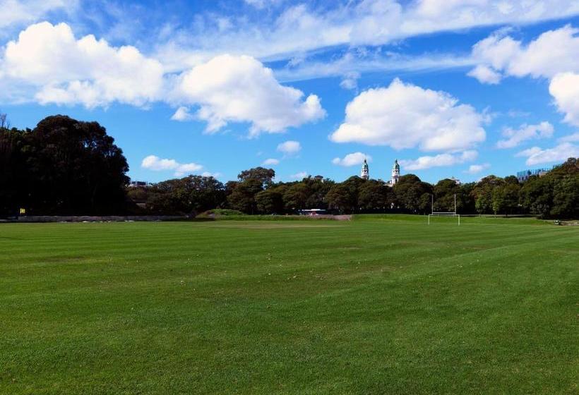 هتل St Paul S Serviced Accommodation