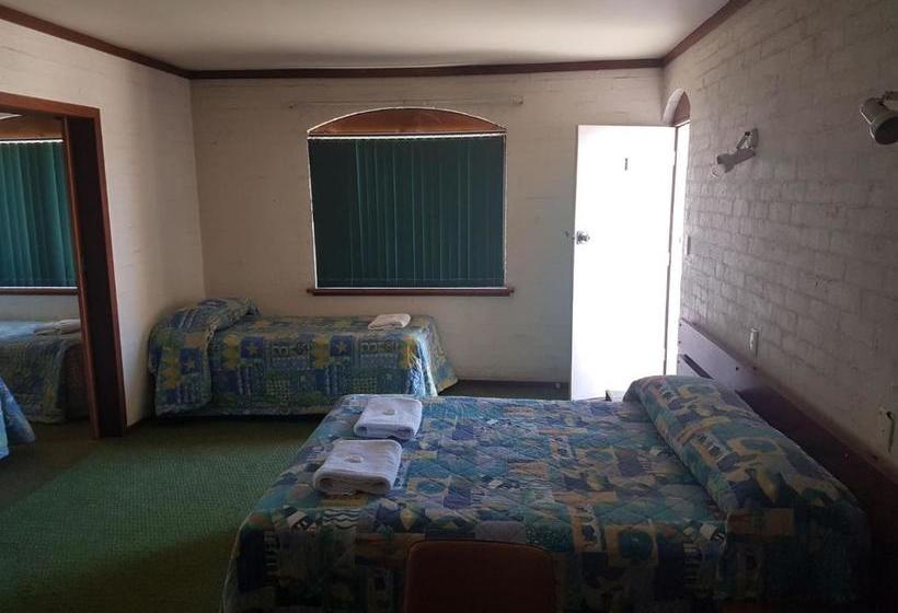 The Club Hotel Collie