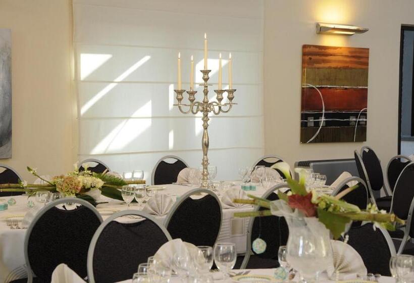 Отель Twee Broeders