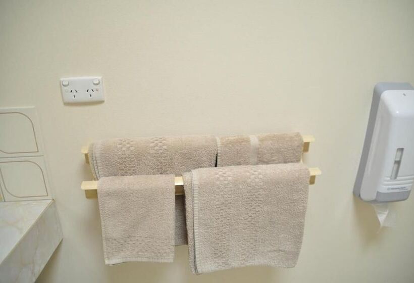 בית מלון כפרי Yambil Inn