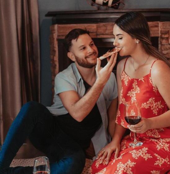 酒店 Yellow Tree Suites