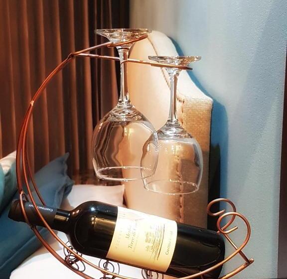 酒店 Yellow Tree Suites