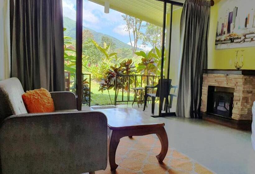 酒店 Yellow Tree Suites