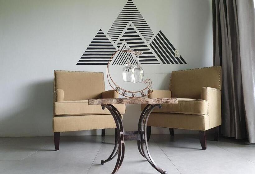 酒店 Yellow Tree Suites