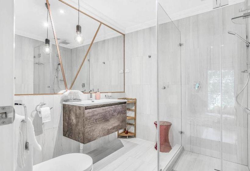 پانسیون 142 Wyndham