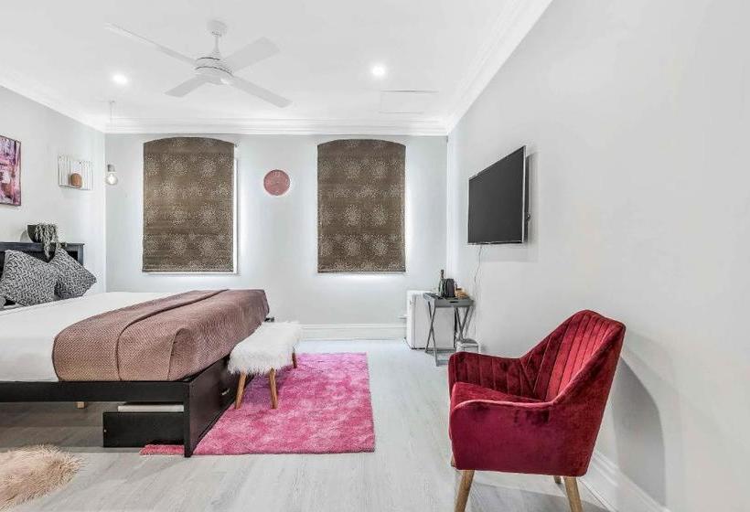 پانسیون 142 Wyndham