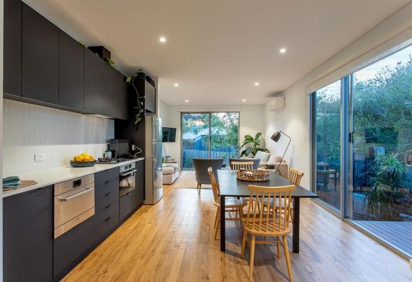 펜션 160 Steps... From Yallingup Beach