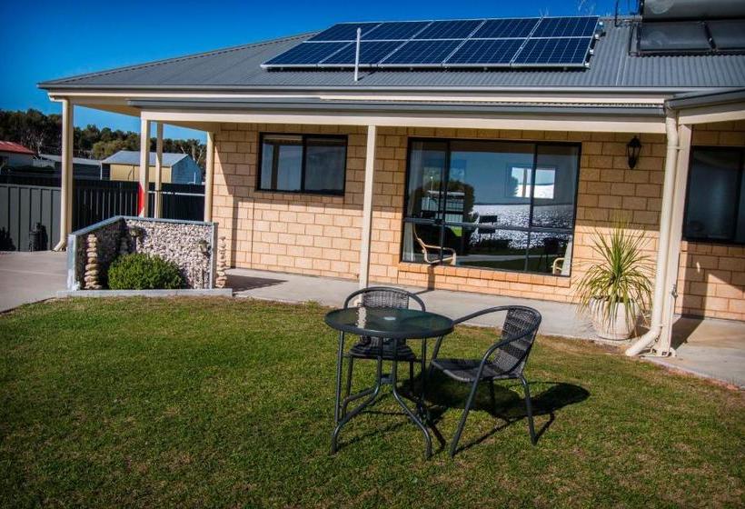 膳宿费 Pelican Perch Retreat