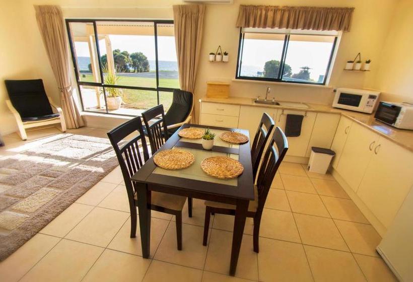 膳宿费 Pelican Perch Retreat