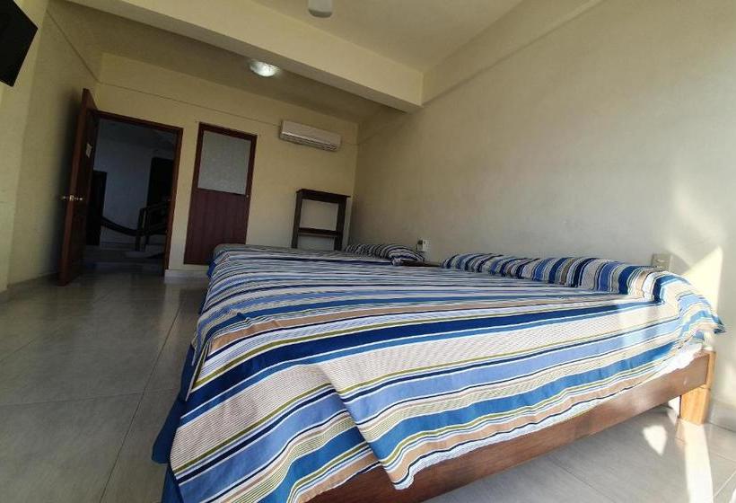 بنسيون Las Flores