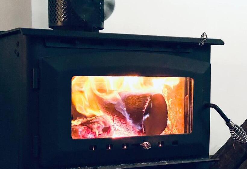 פנסיון Town Cottage