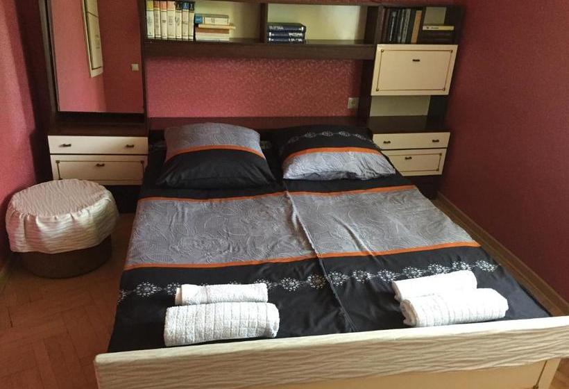 پانسیون Villa Borjomi