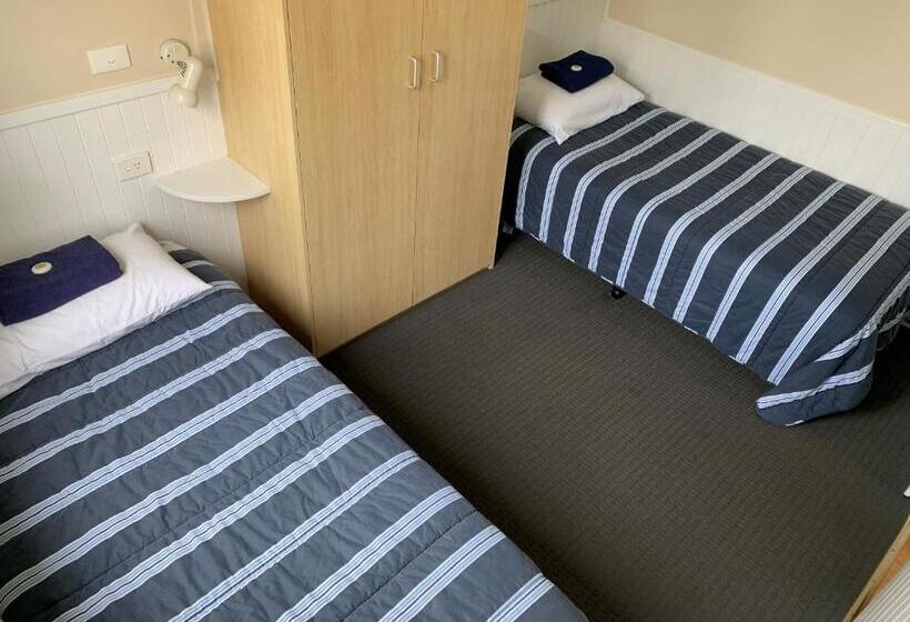 Курорт Barrack Point Holidays