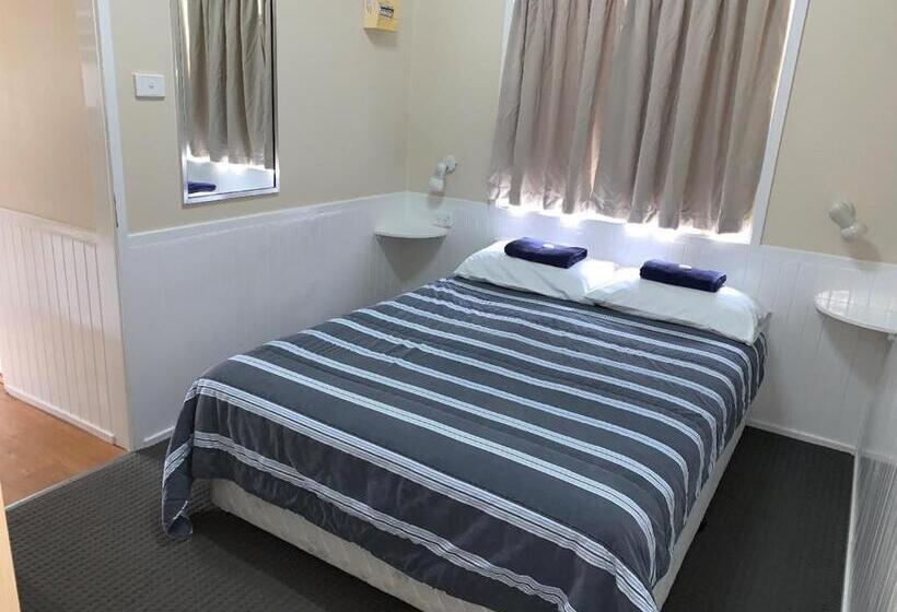 استراحتگاه Barrack Point Holidays