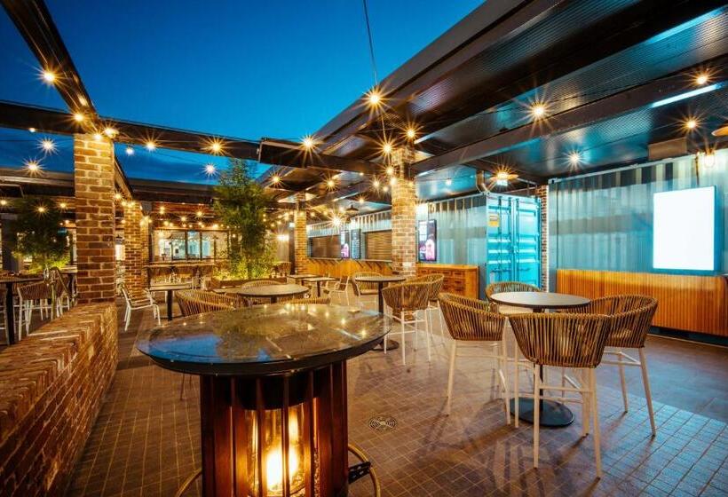 استراحتگاه Barrack Point Holidays
